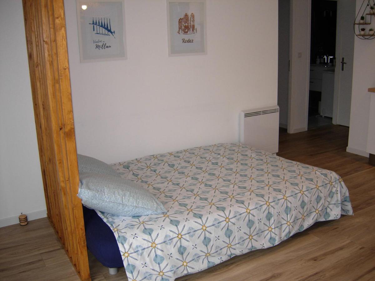Appartamento Le Valadin Valady Esterno foto